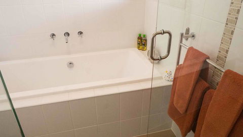 Rezare House Bed & Breakfast - NT Tourism 22