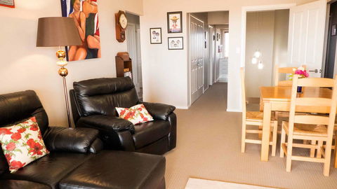 Rezare House Bed & Breakfast - NT Tourism 27