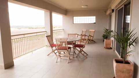 Rezare House Bed & Breakfast - NT Tourism 16