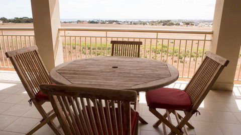 Rezare House Bed & Breakfast - NT Tourism 19