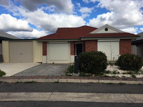 Windsor Gardens Home - NT Tourism 17