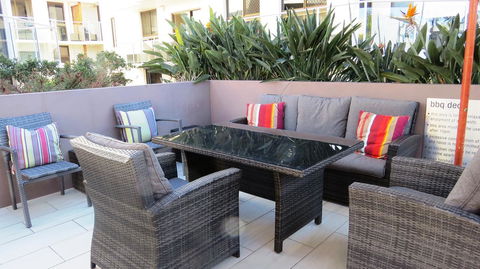 Bayview Beachfront Apartments, In Town Right On The Beach - Accommodation NT 24