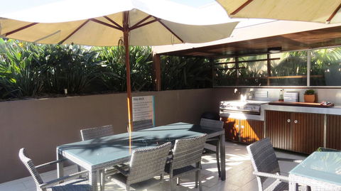 Bayview Beachfront Apartments, In Town Right On The Beach - Accommodation NT 23