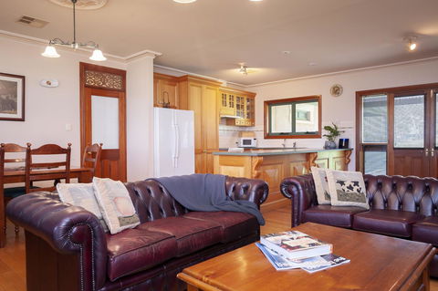 Angaston Saleyards Luxury Accommodation - NT Tourism 5