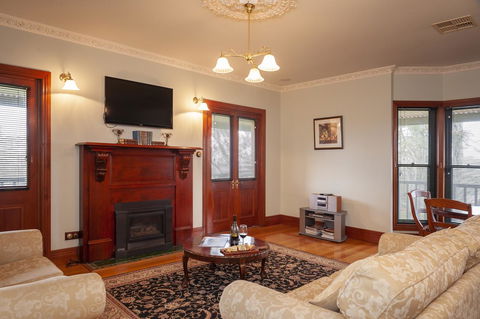 Angaston Saleyards Luxury Accommodation - NT Tourism 8