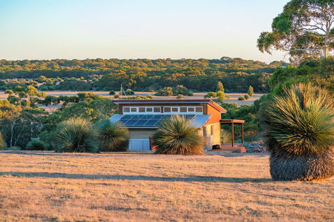 Ecopia Retreat - Accommodation NT 18