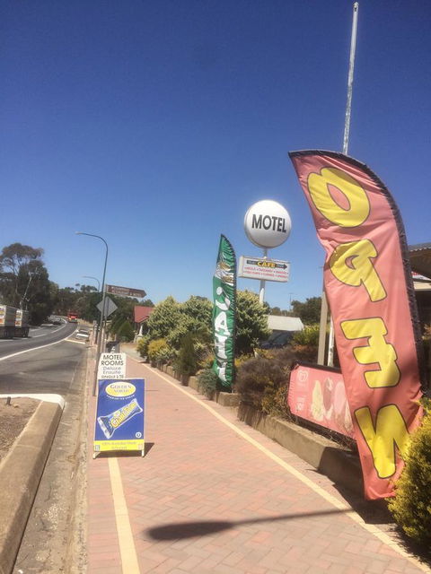 Truro Weighbridge Motel - NT Tourism 0