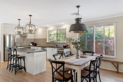 Adelaide Hills Retreats - NT Tourism 2