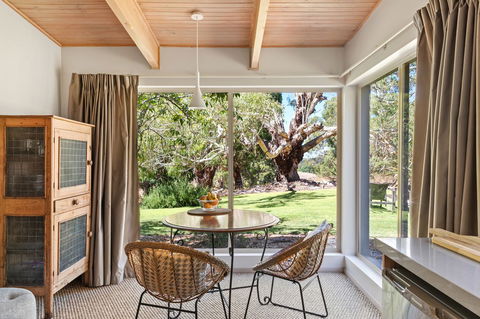 Adelaide Hills Retreats - NT Tourism 22
