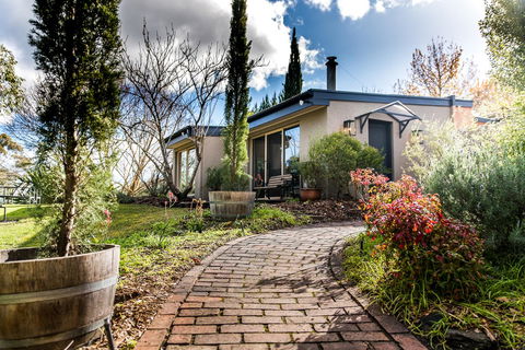 Adelaide Hills Retreats - NT Tourism 42