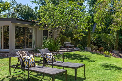Adelaide Hills Retreats - NT Tourism 26