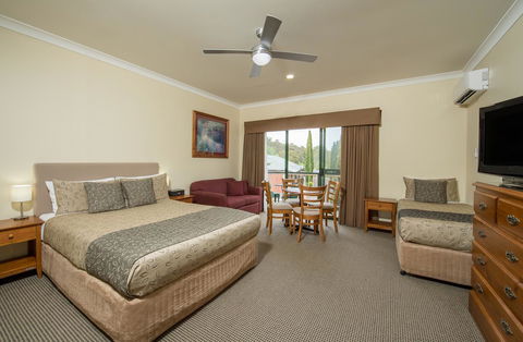 Clare Country Club - Accommodation NT 18