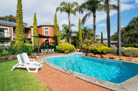 Clare Country Club - Accommodation NT 8