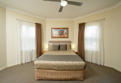 Clare Country Club - Accommodation NT 17