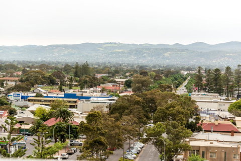 Beachside Luxury & Comfort, Ocean Views In Glenelg - Accommodation NT 30
