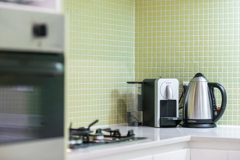 Beachside Luxury & Comfort, Ocean Views In Glenelg - Accommodation NT 15