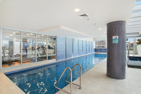 Beachside Luxury & Comfort, Ocean Views In Glenelg - Accommodation NT 5