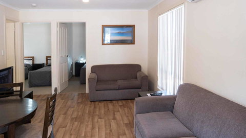 Wallaroo Holiday Park - Accommodation NT 28