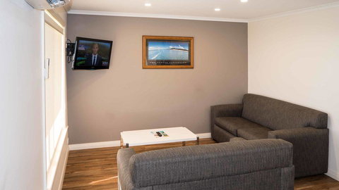 Wallaroo Holiday Park - Accommodation NT 23