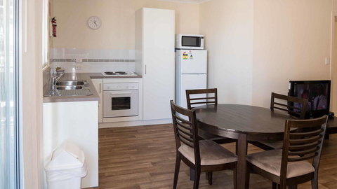 Wallaroo Holiday Park - Accommodation NT 17