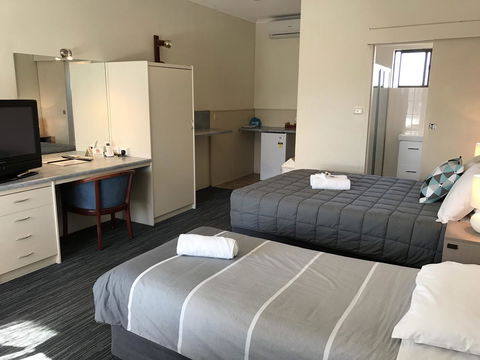 Robetown Motor Inn & Apartments - Accommodation NT 33