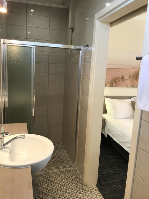 Robetown Motor Inn & Apartments - Accommodation NT 34