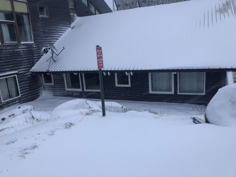 Snowy Gums Chalet - Accommodation NT 2