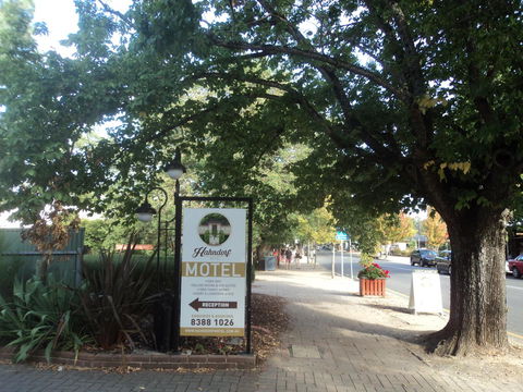 Hahndorf Motel - NT Tourism 3