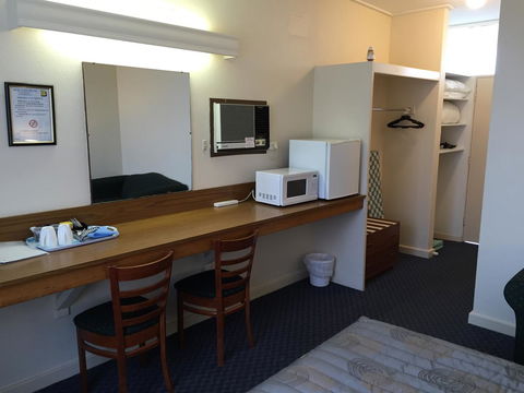 Blue Lake Motel - NT Tourism 3
