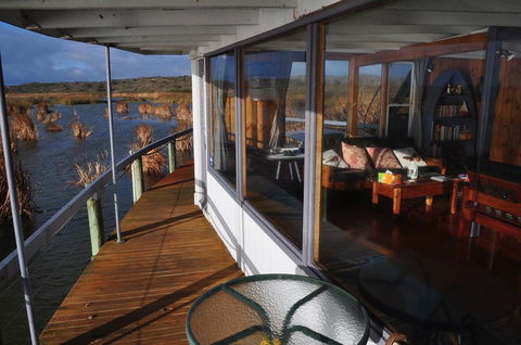 PS Federal Retreat Paddle Steamer Goolwa - NT Tourism 30