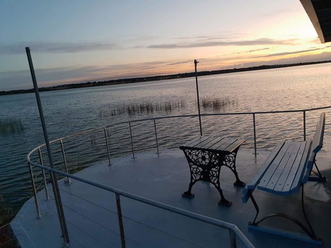 PS Federal Retreat Paddle Steamer Goolwa - NT Tourism 5