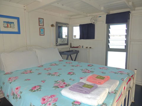 PS Federal Retreat Paddle Steamer Goolwa - NT Tourism 24