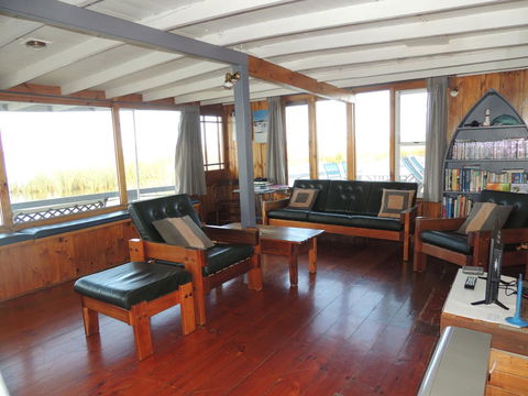 PS Federal Retreat Paddle Steamer Goolwa - NT Tourism 20