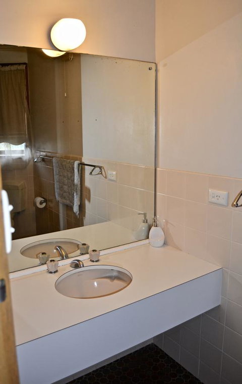 Dolphinview - Accommodation NT 8