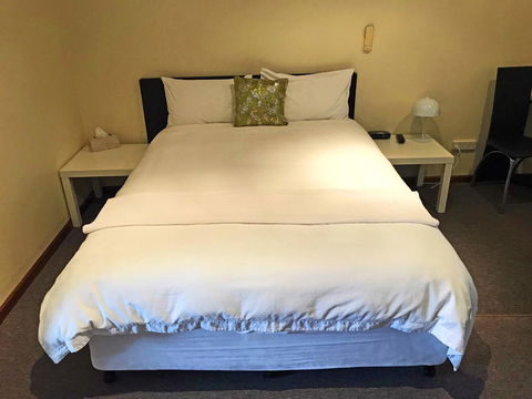 Lake Albert Motel - NT Tourism 33