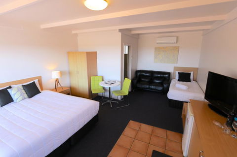 Harbour View Motel - Accommodation NT 18