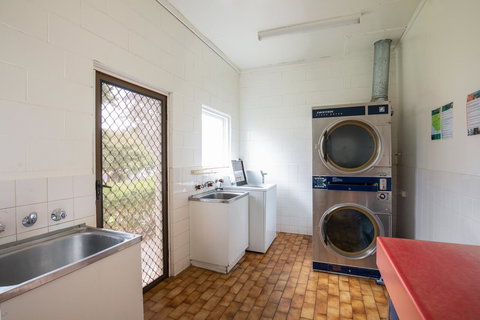 Blue Lake Holiday Park - NT Tourism 11