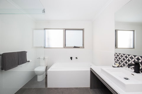 Blue Lake Holiday Park - NT Tourism 26