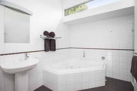 Blue Lake Holiday Park - NT Tourism 42