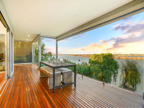 Muse On The Murray - Accommodation NT 28