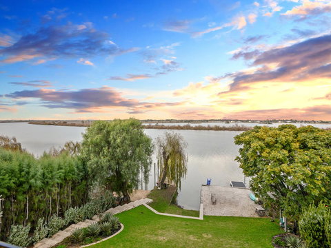 Muse On The Murray - Accommodation NT 14