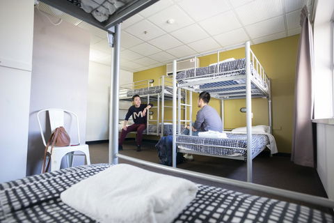 YHA Adelaide Central - Accommodation NT 13