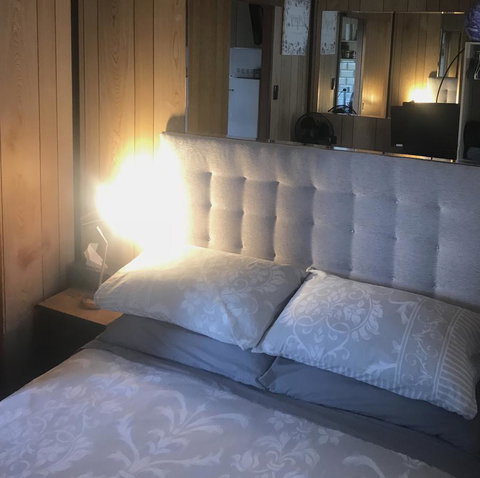 Murray Bridge Riverview Cabin - Accommodation NT 2