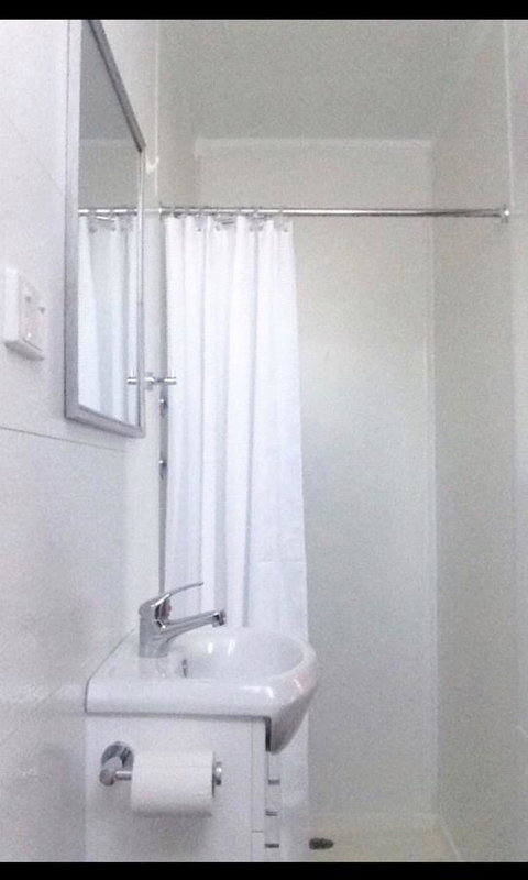 Murray Bridge Riverview Cabin - Accommodation NT 11