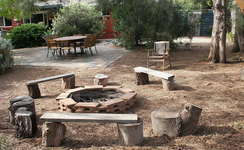 A2@Port Willy - Accommodation NT 17