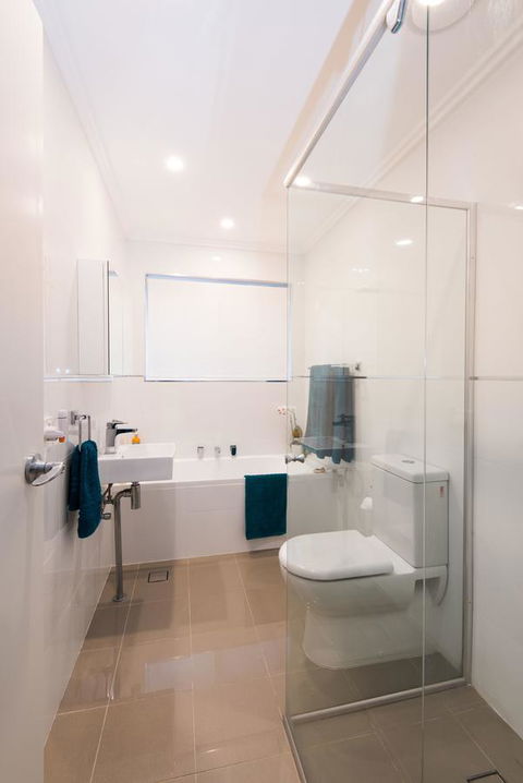 Stylish 3 Bedroom Beachview Apartment - Accommodation NT 12