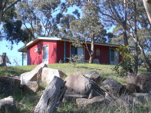 Clare Valley Cabins - NT Tourism 15