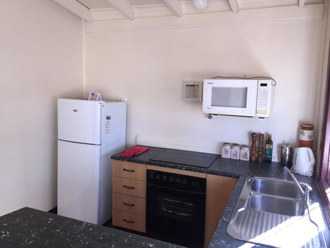Clare Valley Cabins - NT Tourism 23