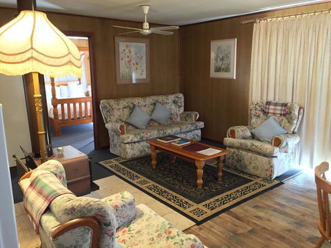 Clare Valley Cabins - NT Tourism 24