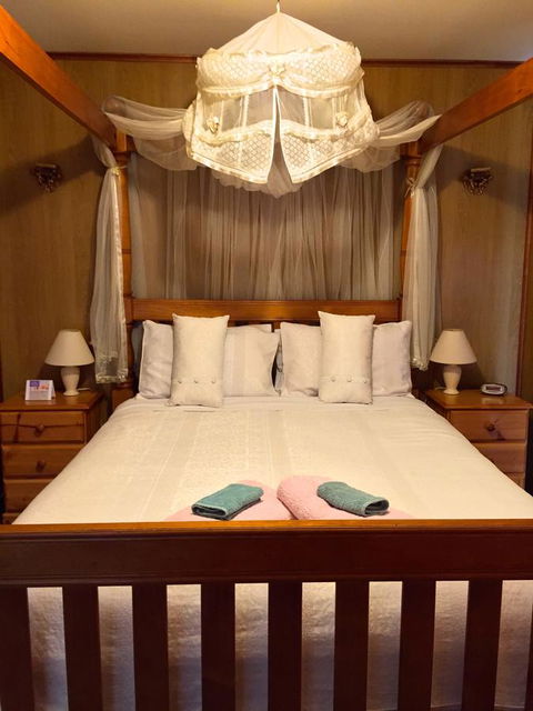 Clare Valley Cabins - NT Tourism 2